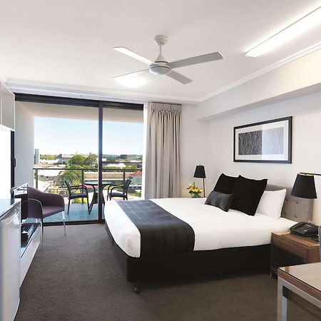 Oaks Mackay Carlyle Suites Bagian luar foto