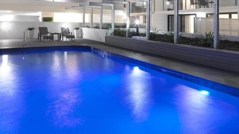 Oaks Mackay Carlyle Suites Bagian luar foto