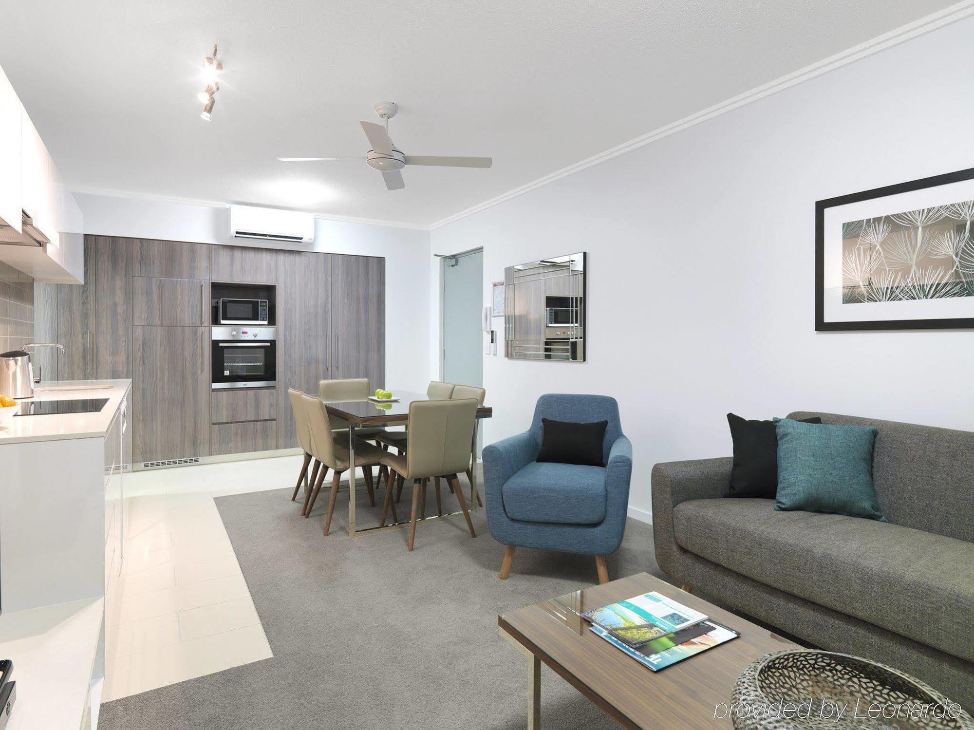 Oaks Mackay Carlyle Suites Bagian luar foto